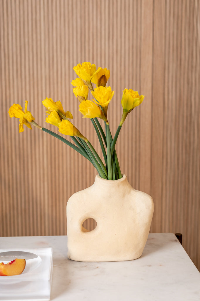 vivian vase in various colors 9